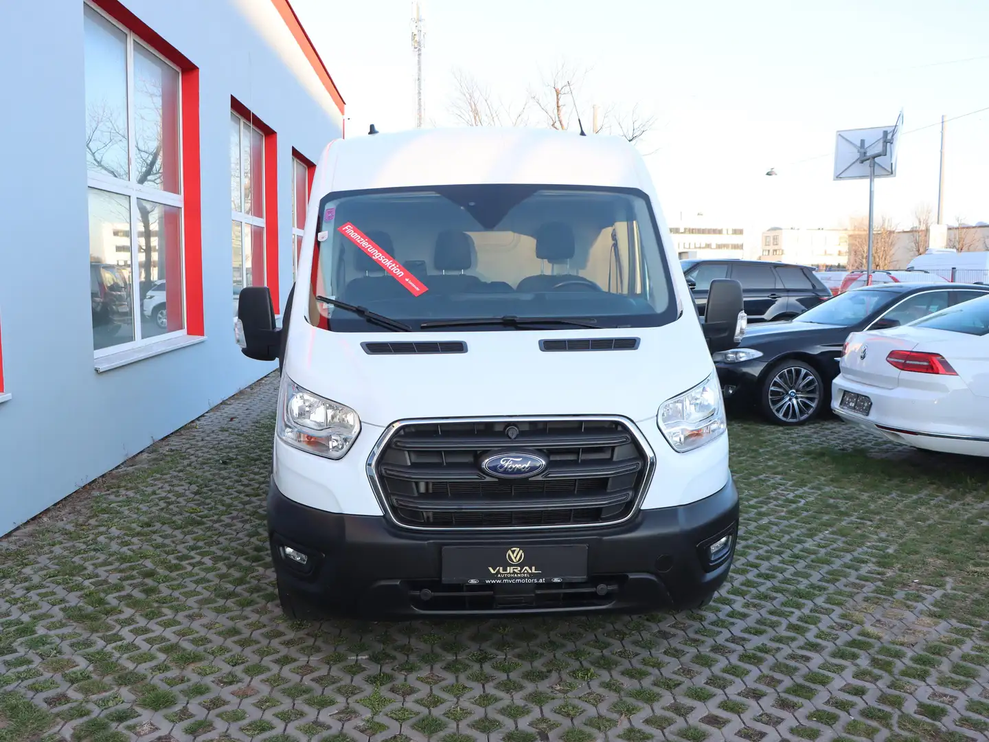 Vehicle image, number 3