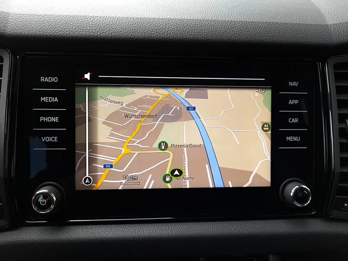 Vehicle image, number 5