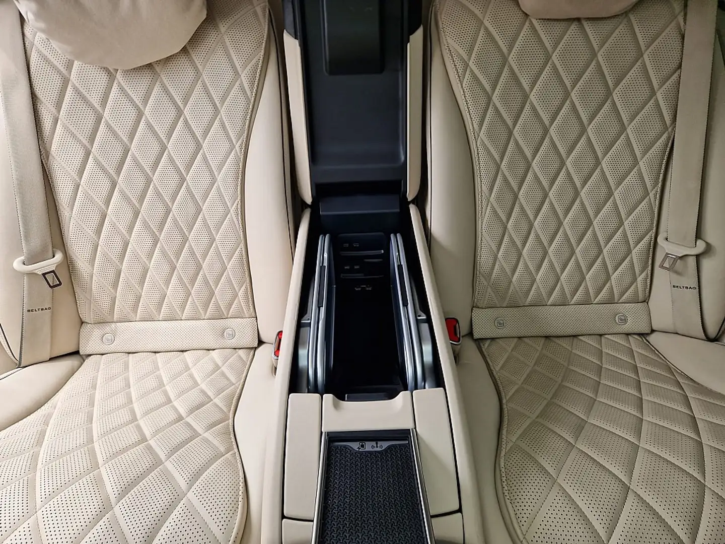 Vehicle image, number 17