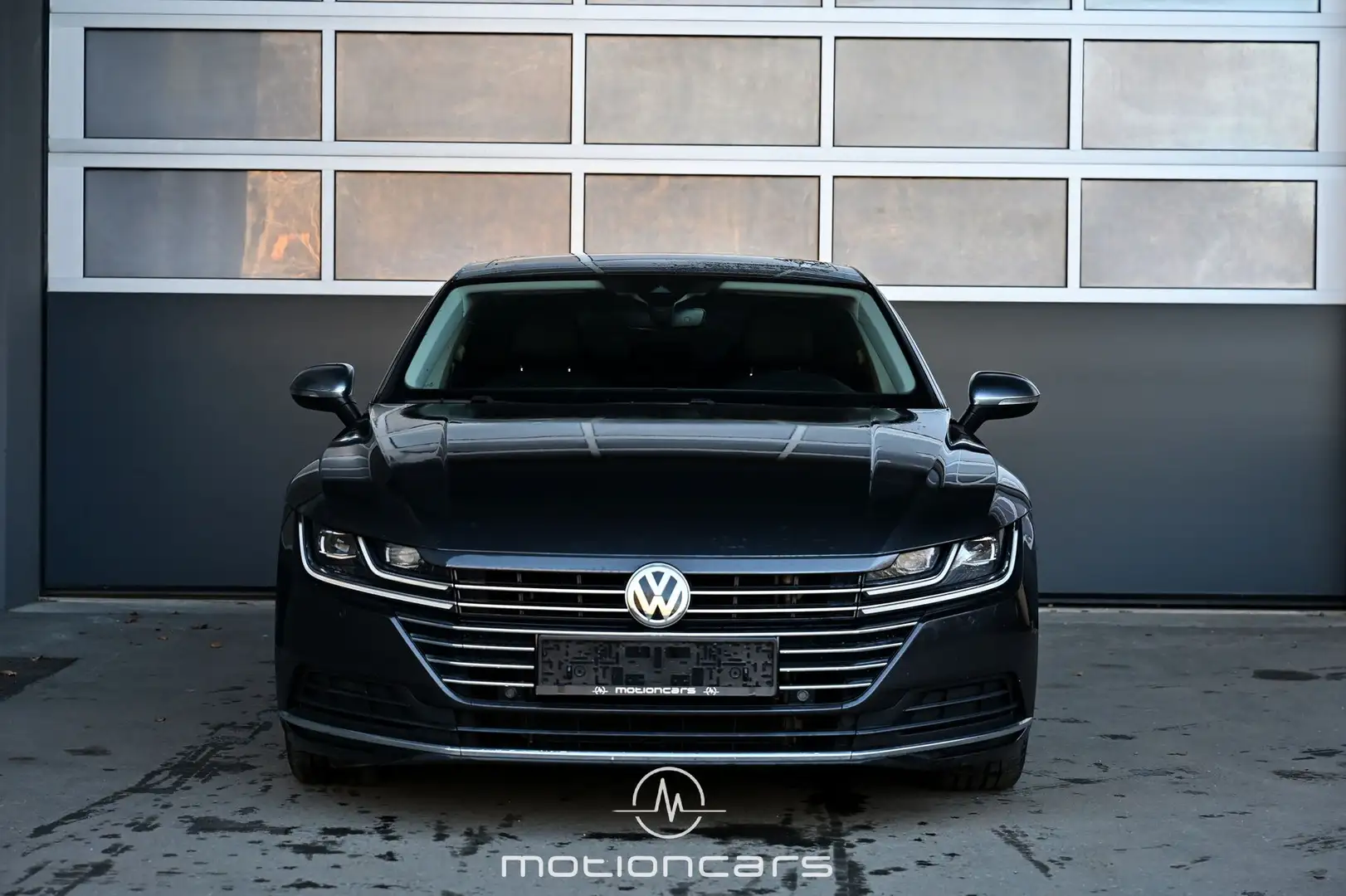 Vehicle image, number 3