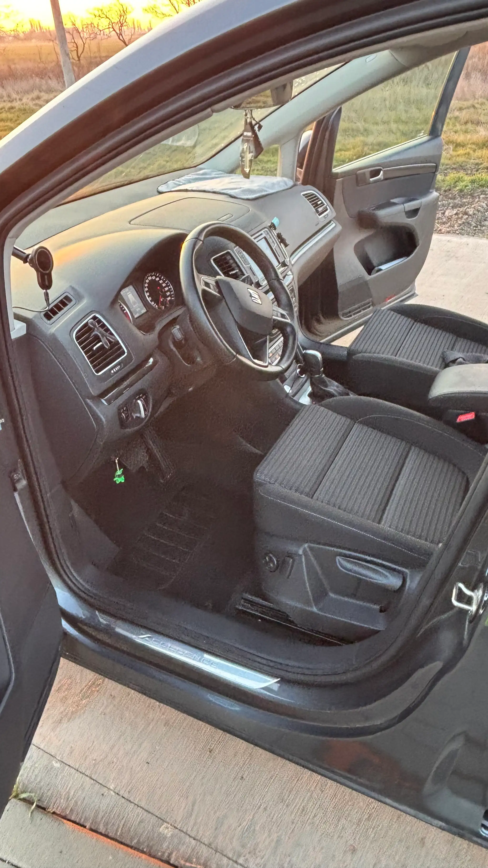 Vehicle image, number 7