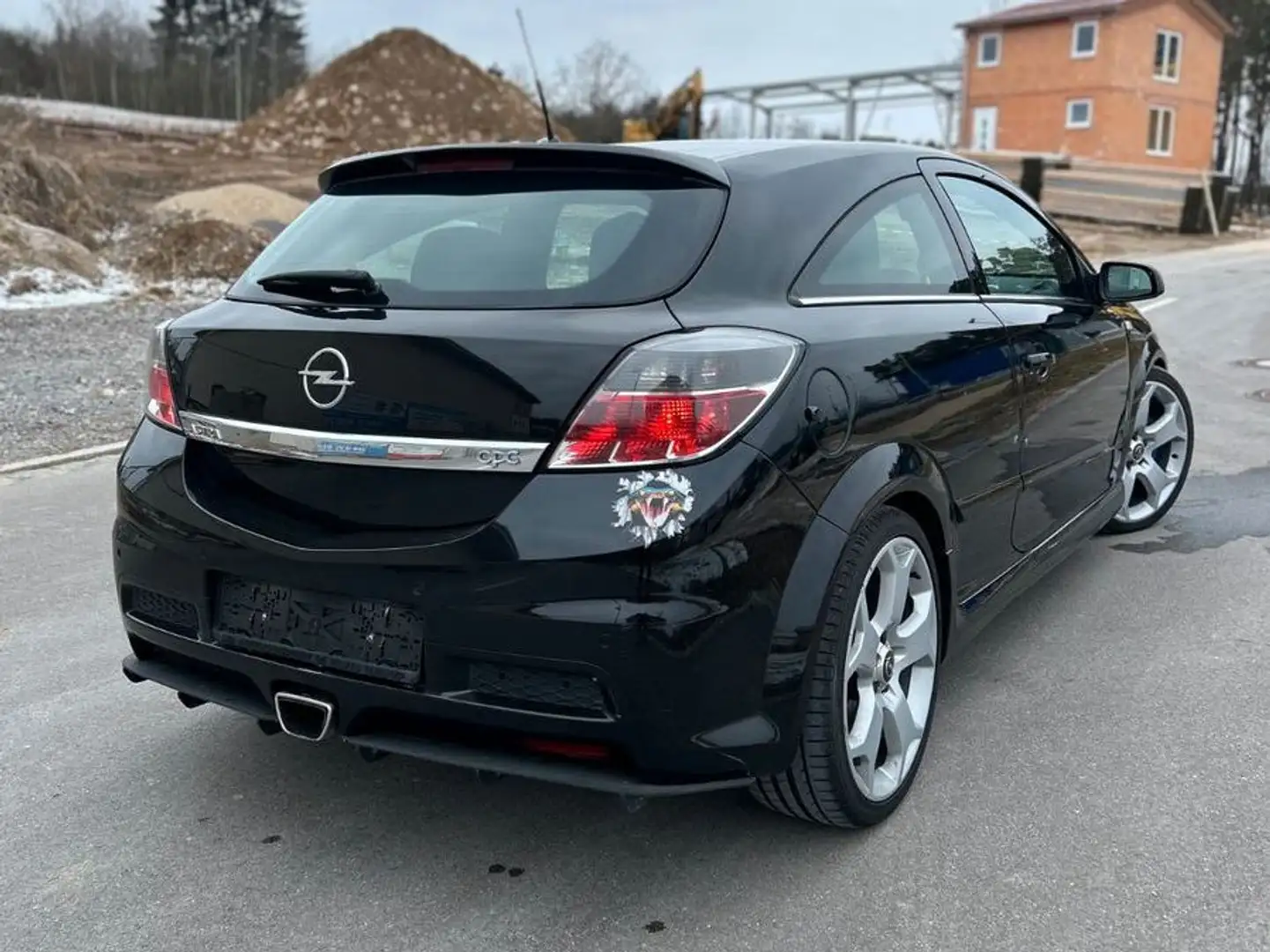 Vehicle image, number 4
