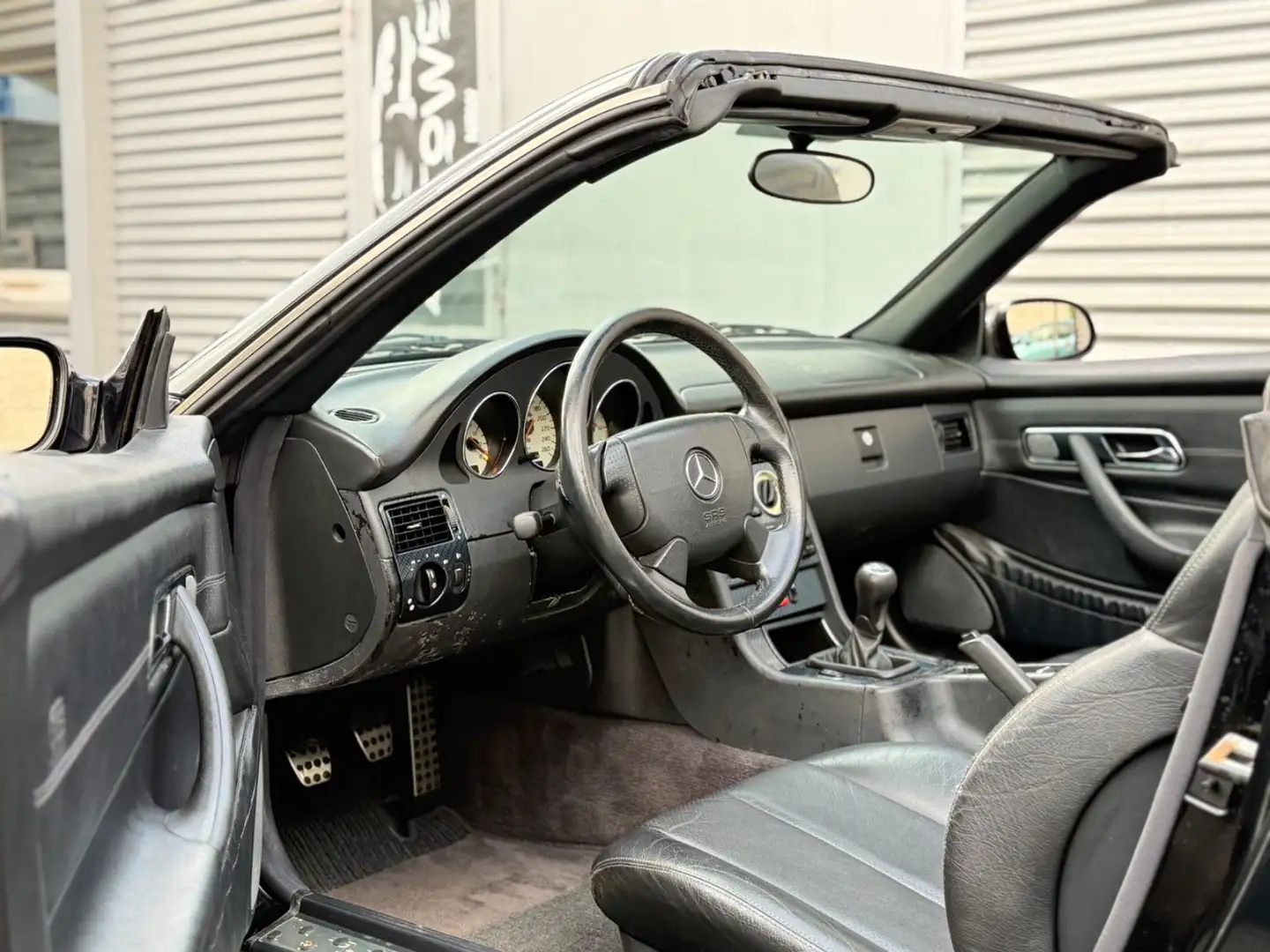 Vehicle image, number 13