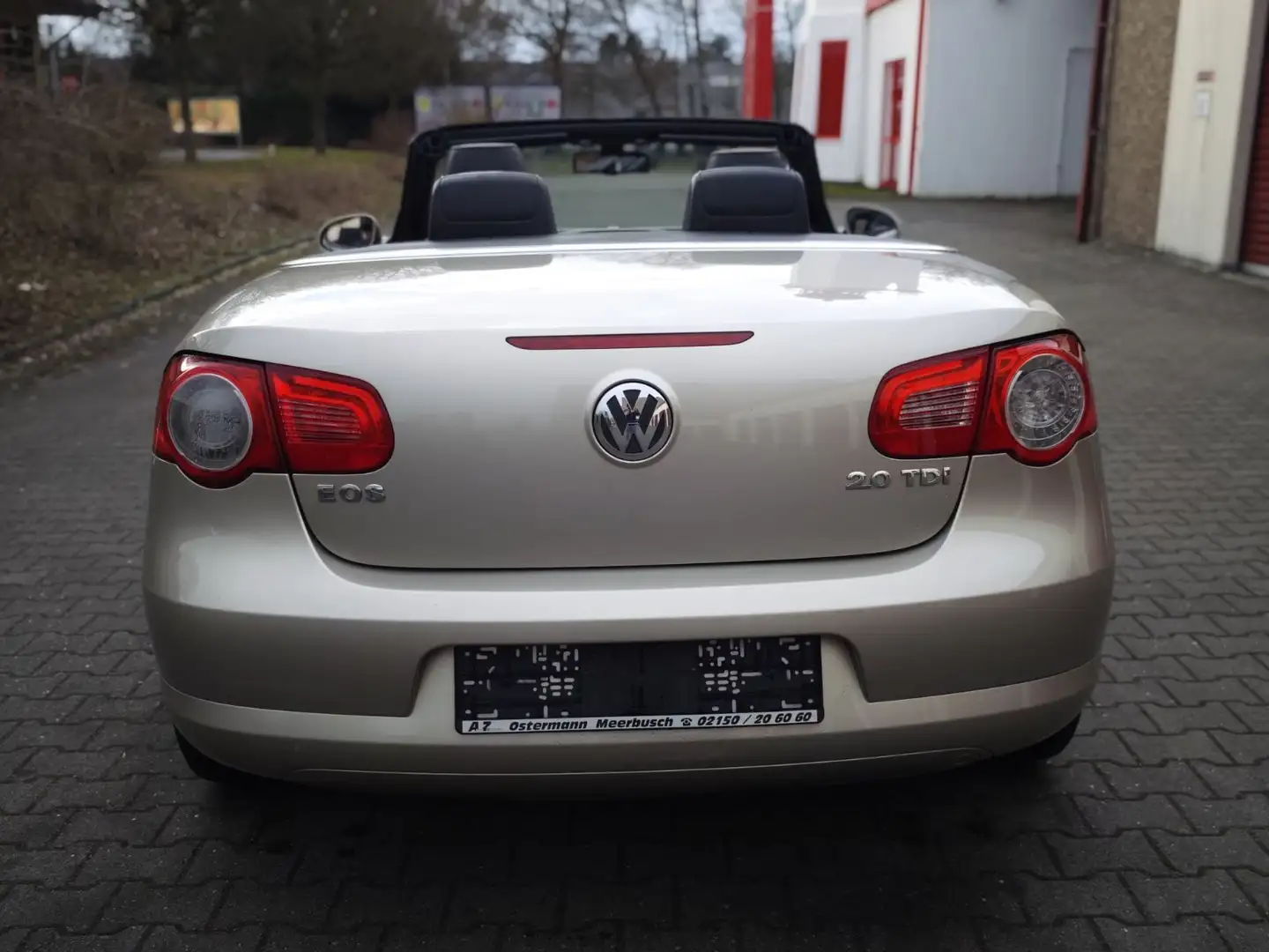 Vehicle image, number 11