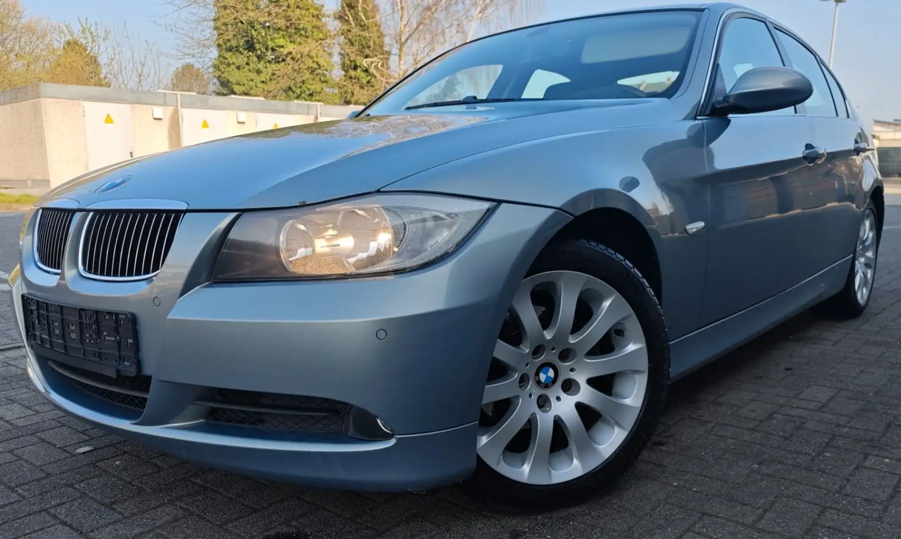 Vehicle image, number 1
