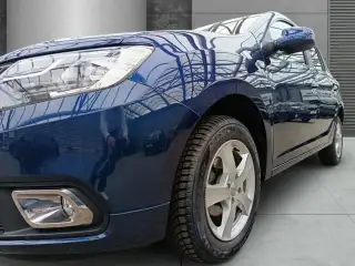 Vehicle image thumbnail, number 4