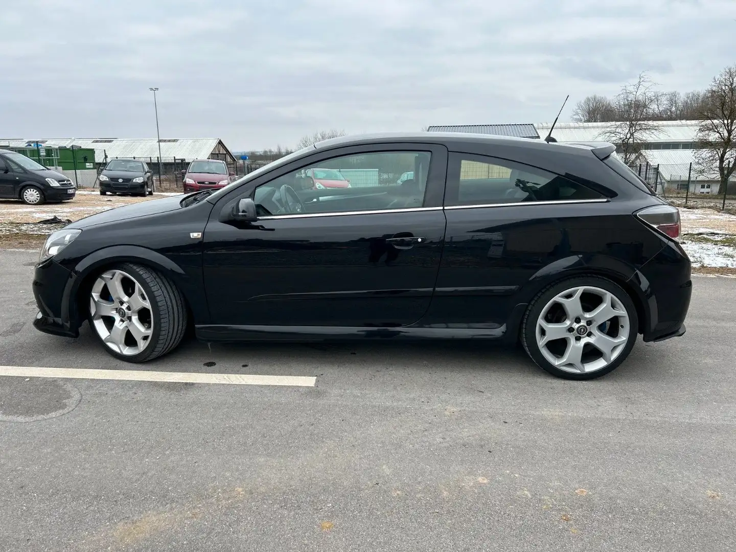 Vehicle image, number 6