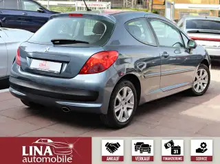 Vehicle image thumbnail, number 4
