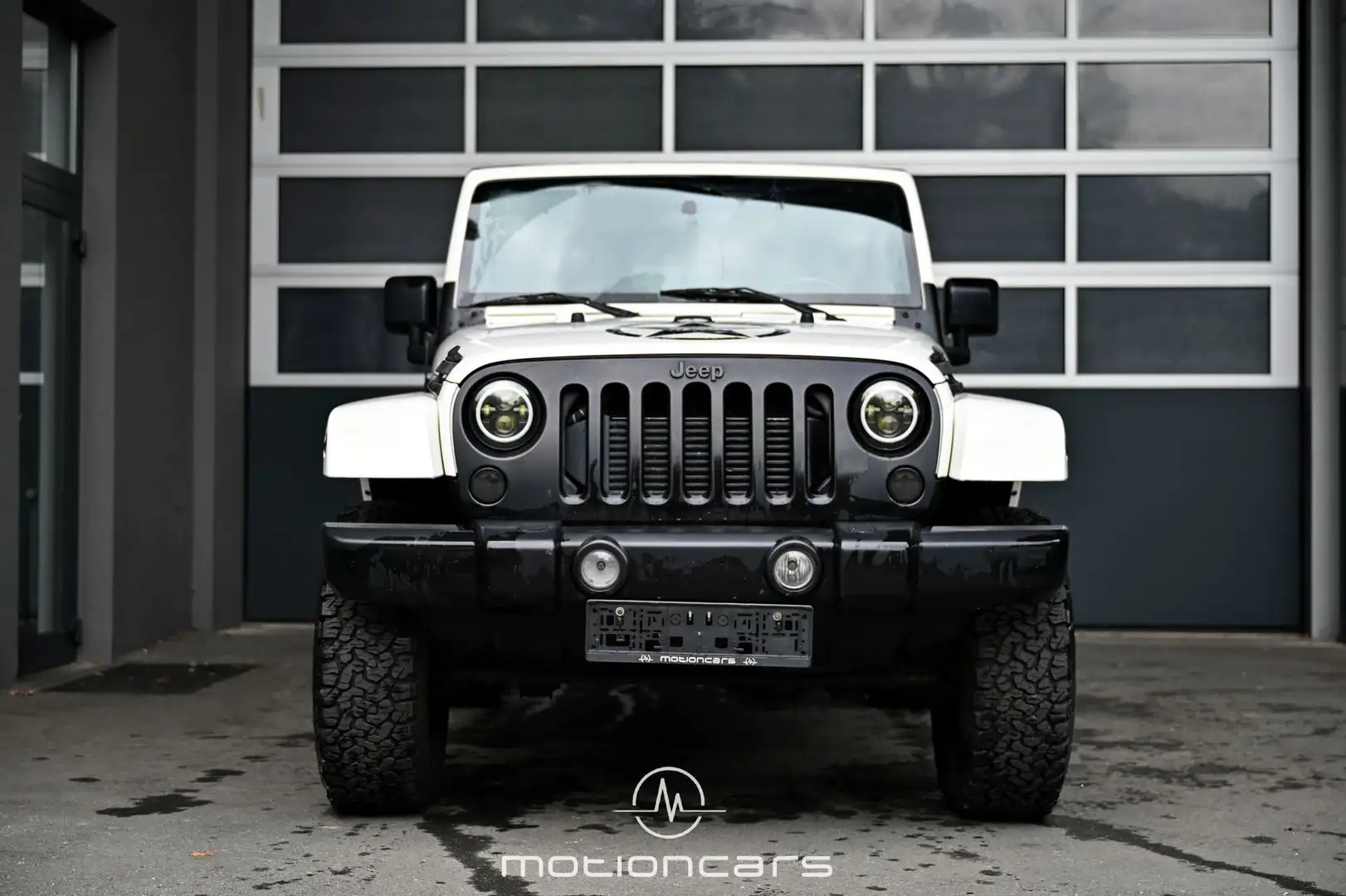Vehicle image, number 3