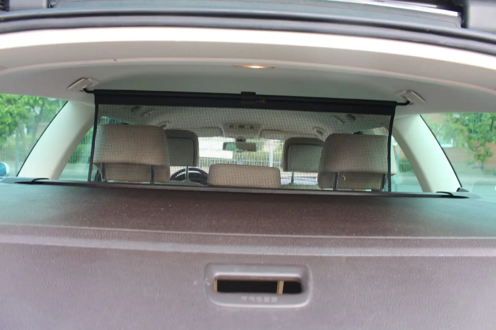 Vehicle image, number 8