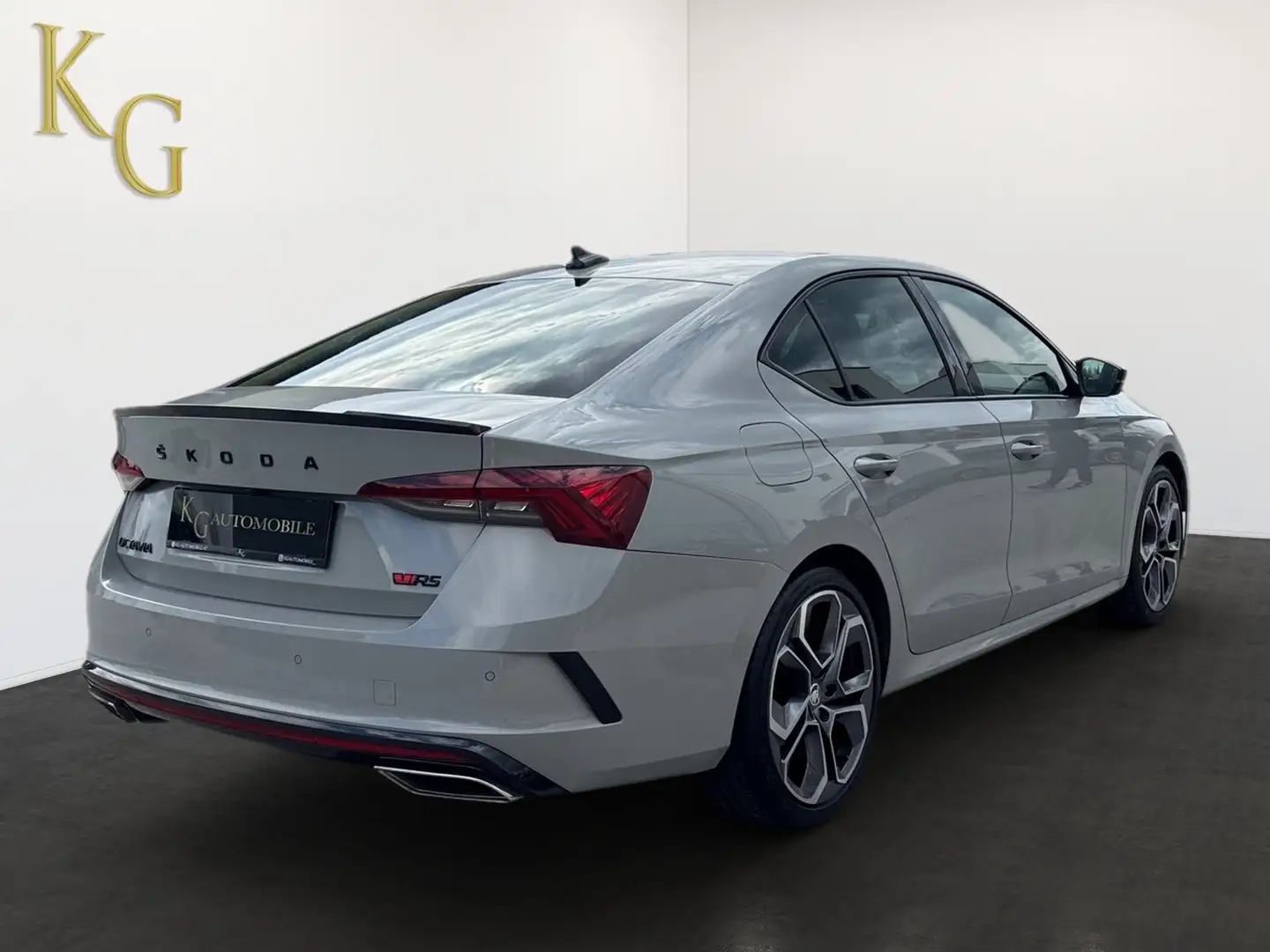 Vehicle image, number 8