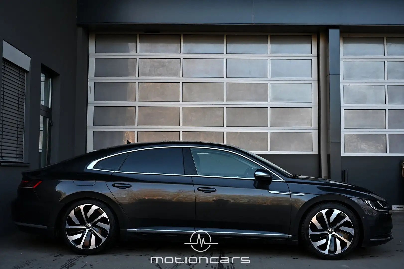 Vehicle image, number 5