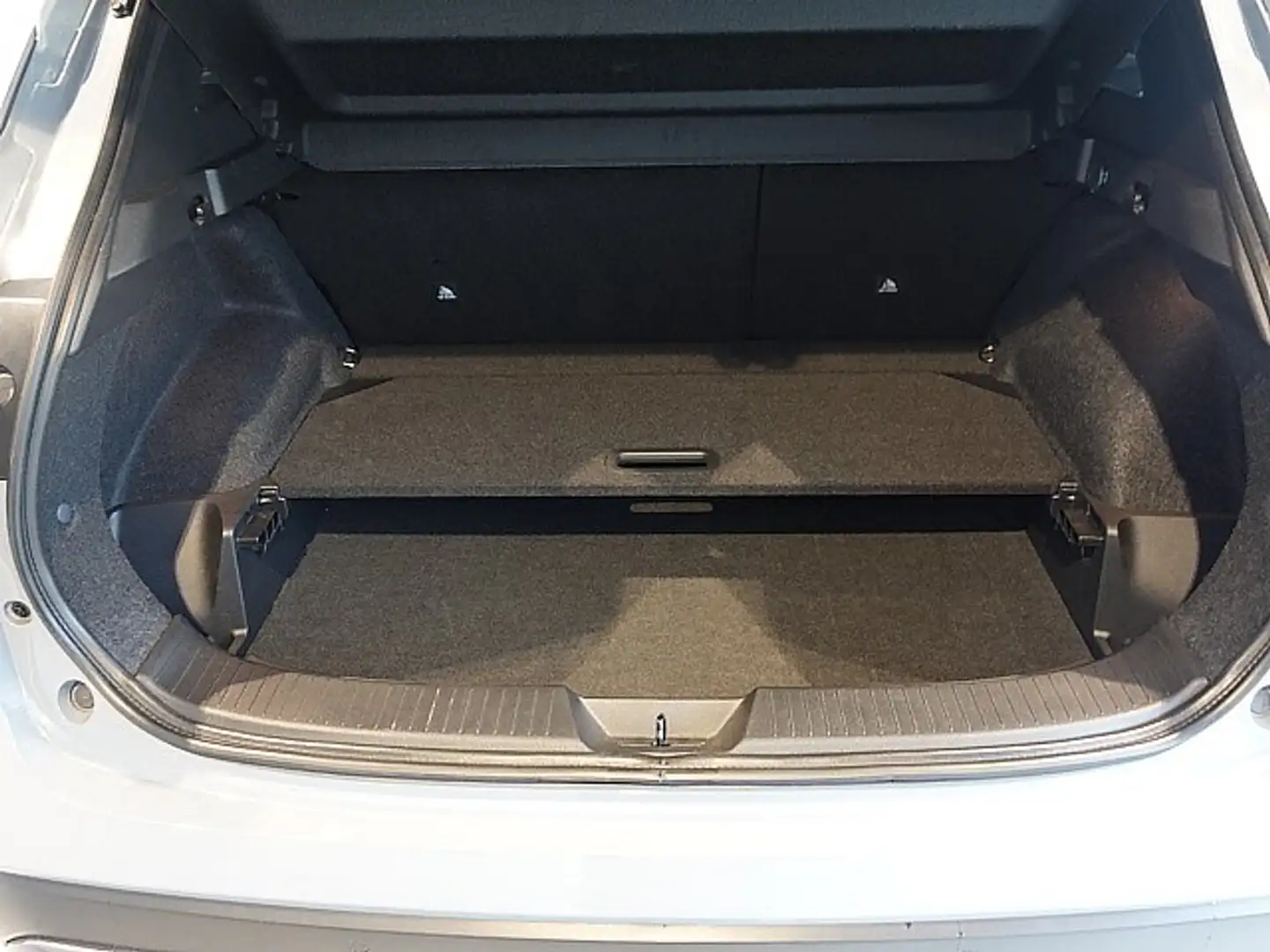 Vehicle image, number 9