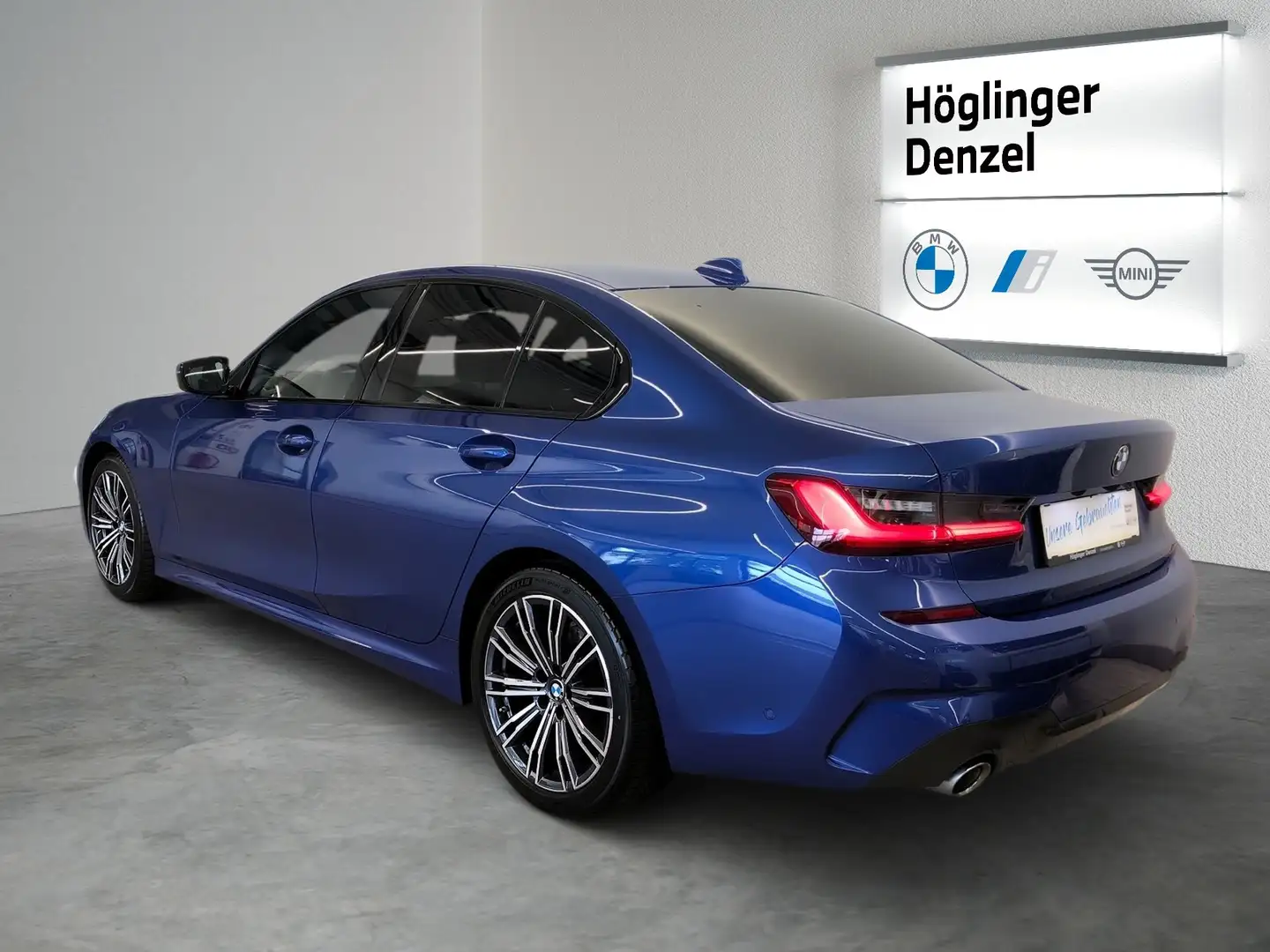 Vehicle image, number 9