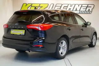 Vehicle image thumbnail, number 4