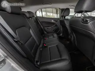 Vehicle image thumbnail, number 7