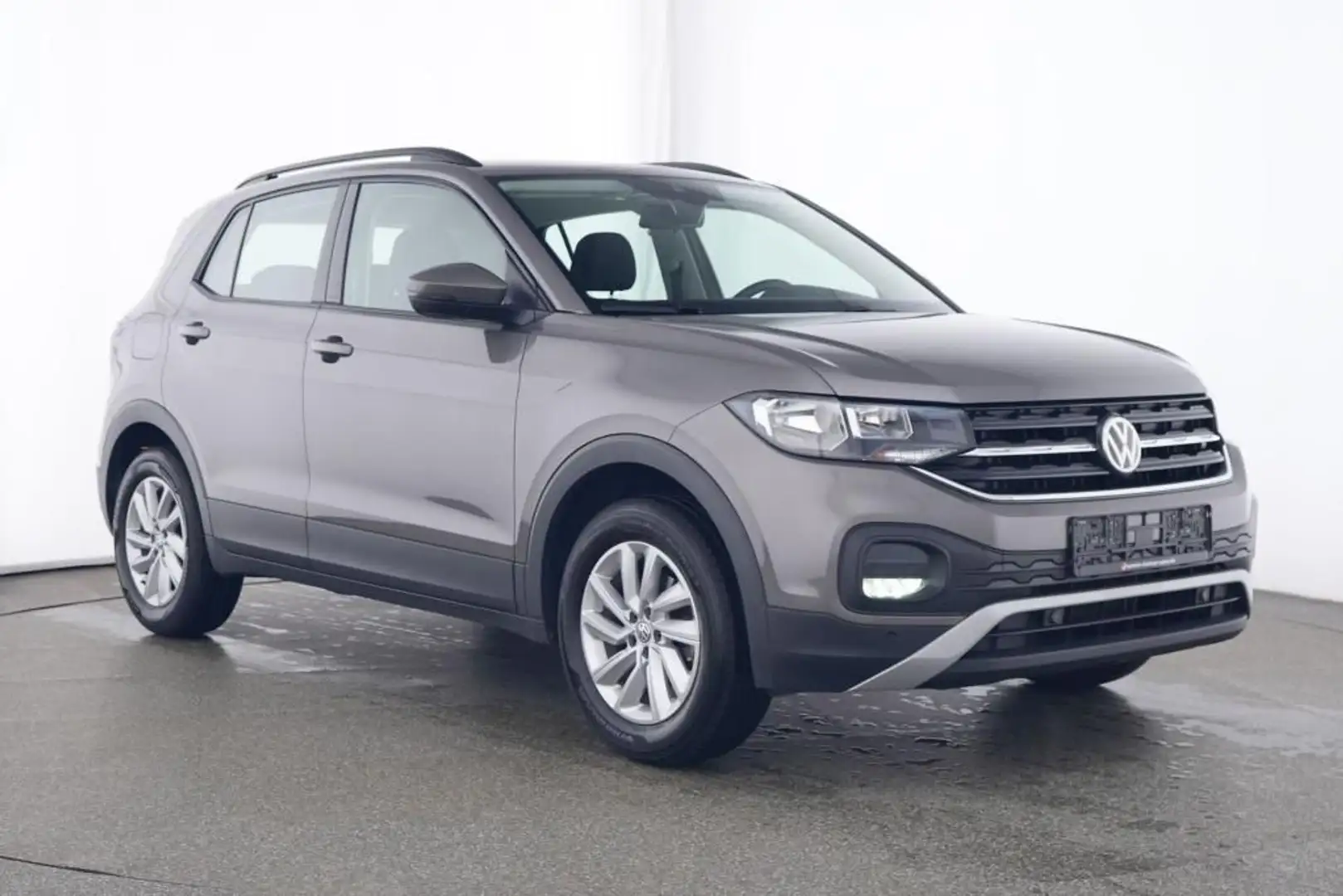 Vehicle image, number 2