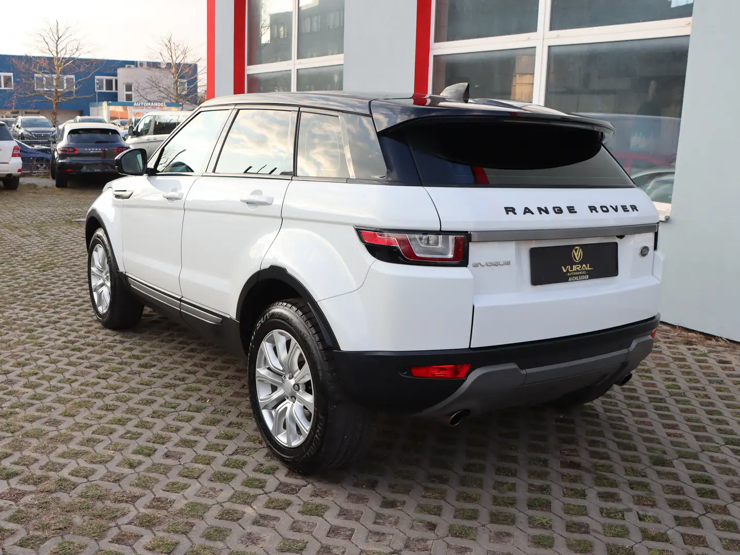 Vehicle image, number 7