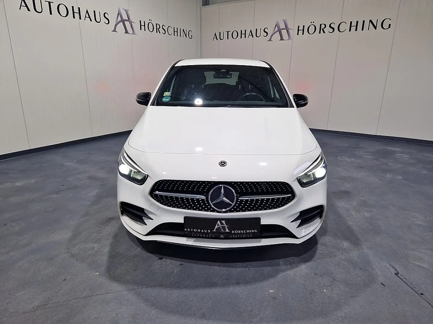 Vehicle image, number 2