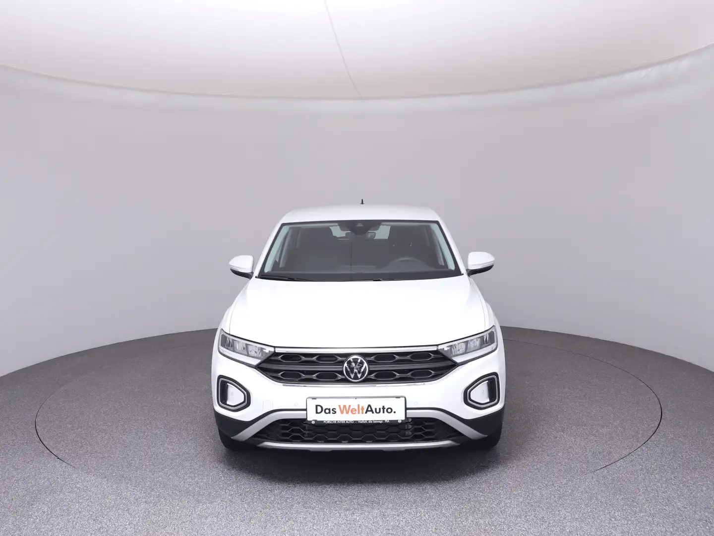 Vehicle image, number 3