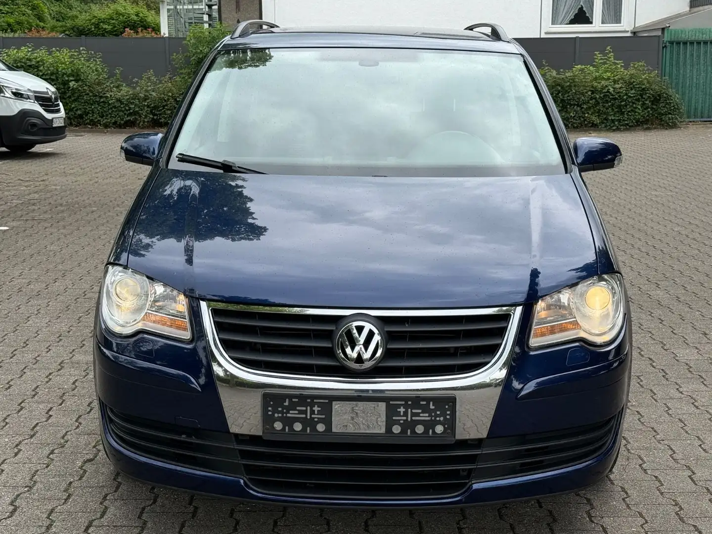 Vehicle image, number 2