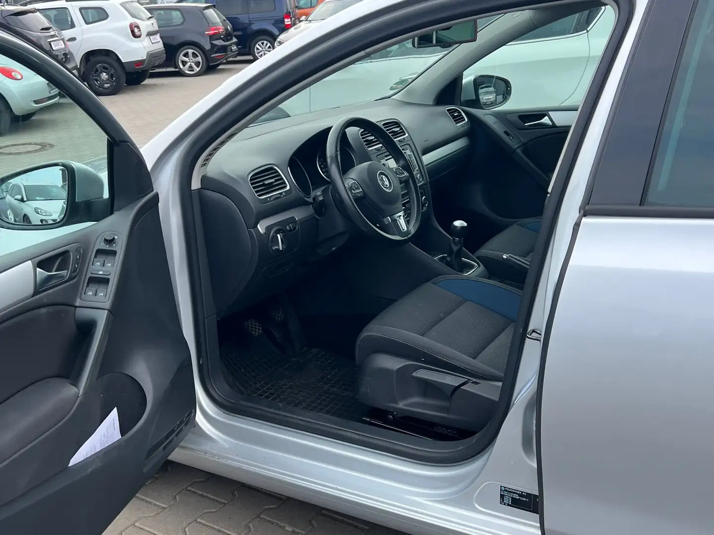 Vehicle image, number 9