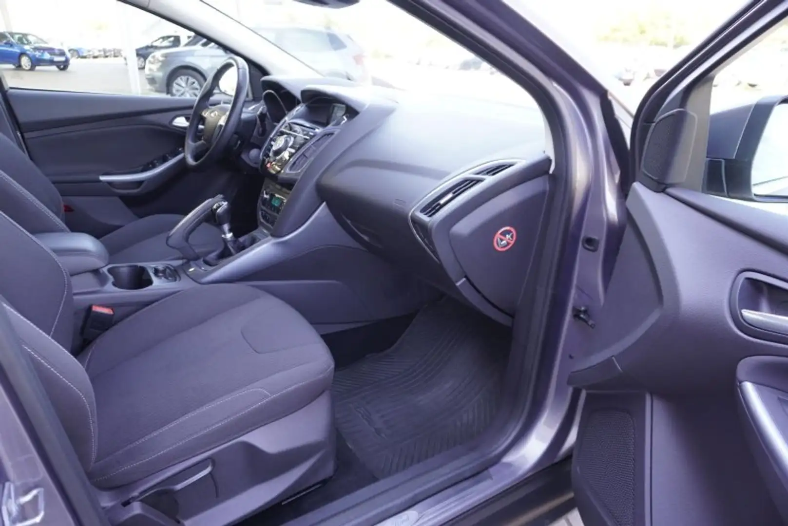 Vehicle image, number 9