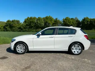 Vehicle image thumbnail, number 2