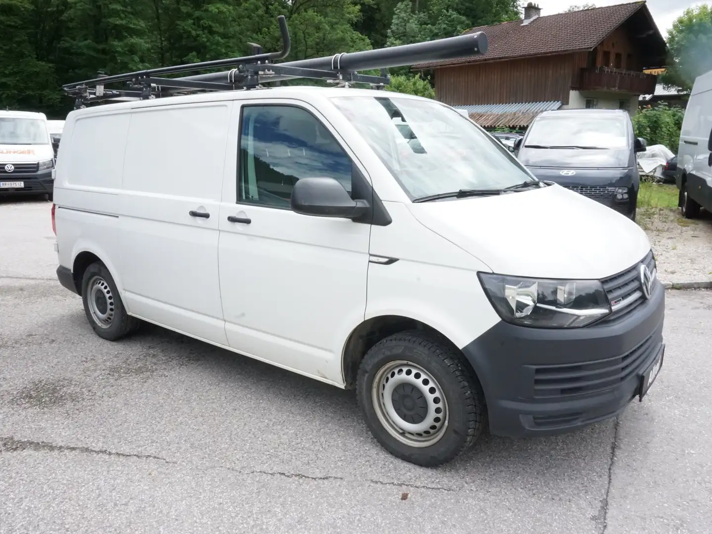 Vehicle image, number 7