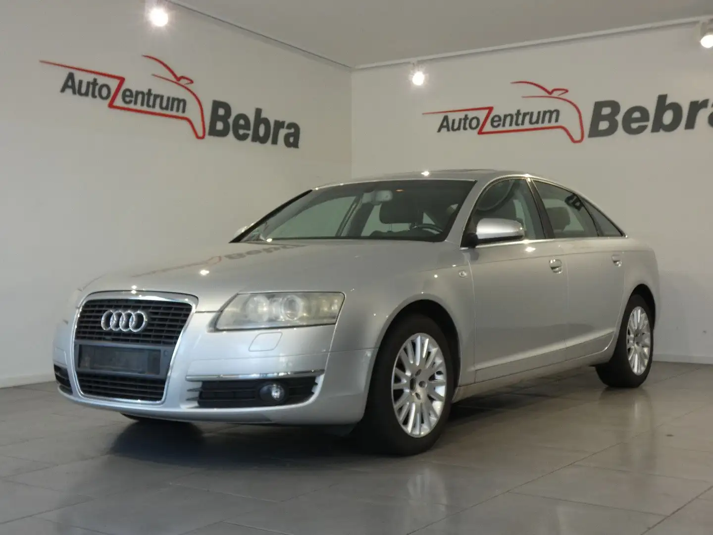 Vehicle image, number 1