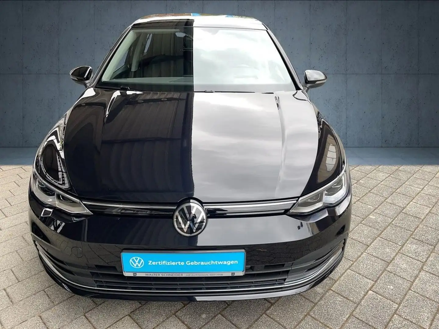Vehicle image, number 8