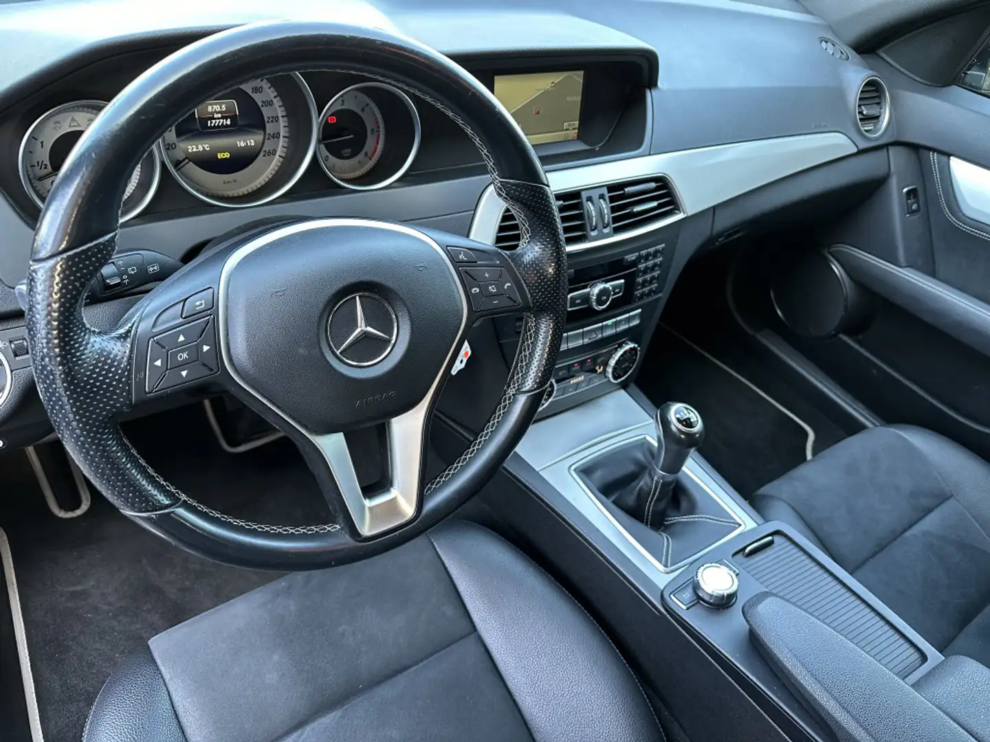 Vehicle image, number 7