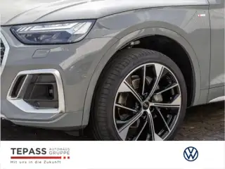 Vehicle image thumbnail, number 6