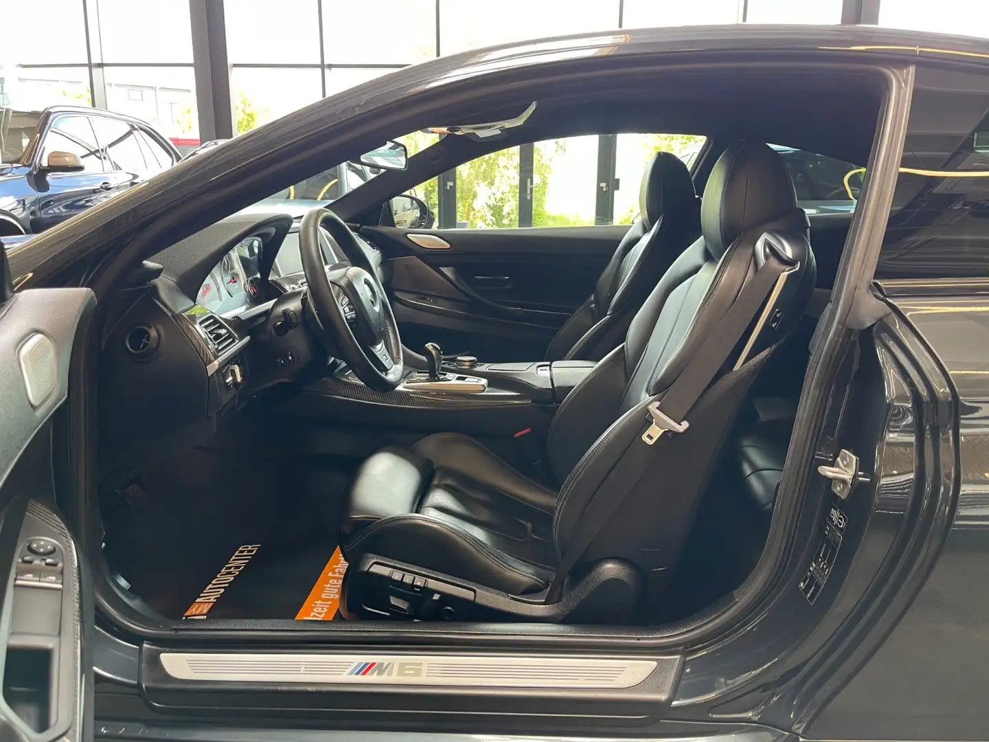 Vehicle image, number 9