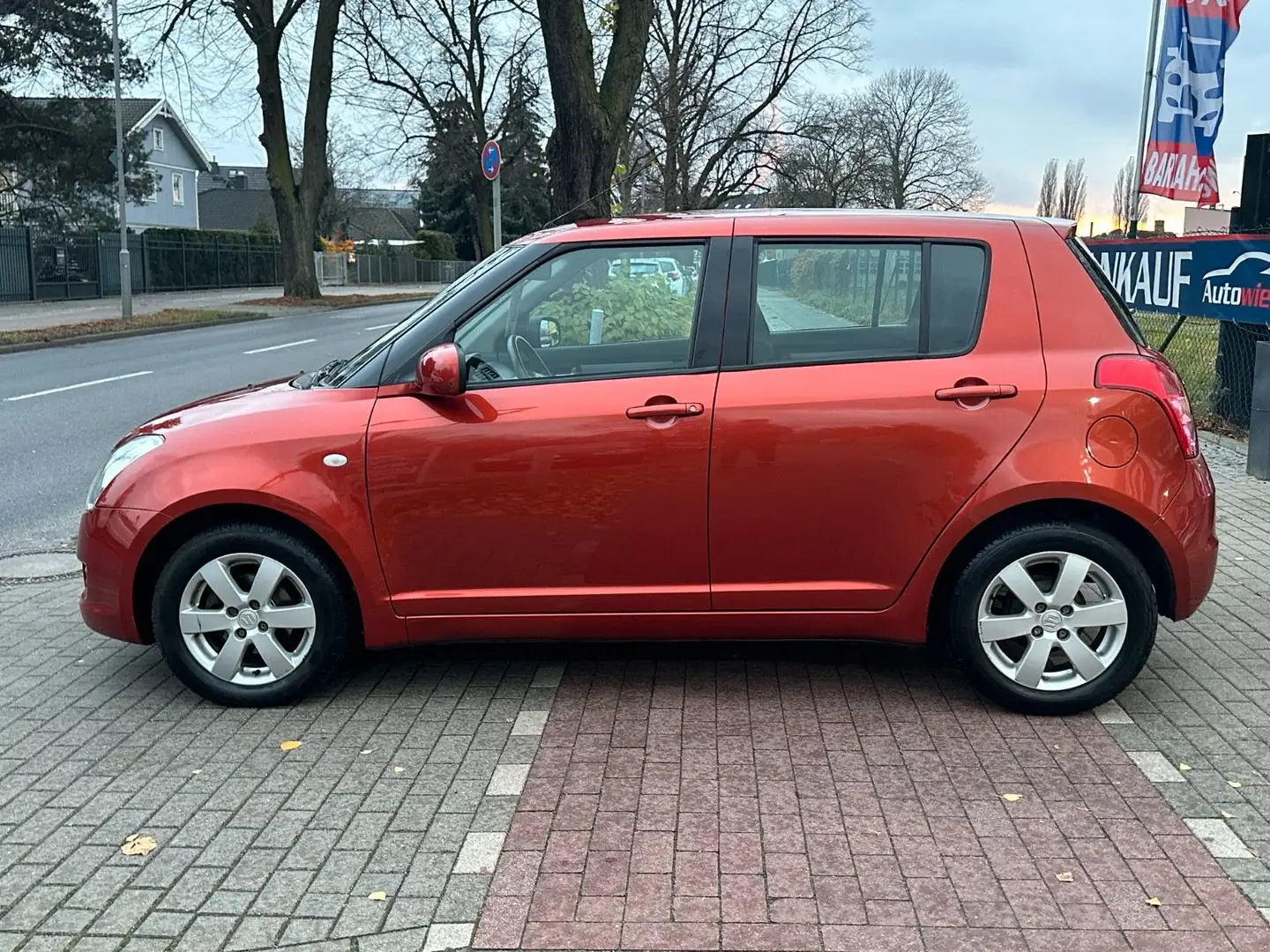 Vehicle image, number 7