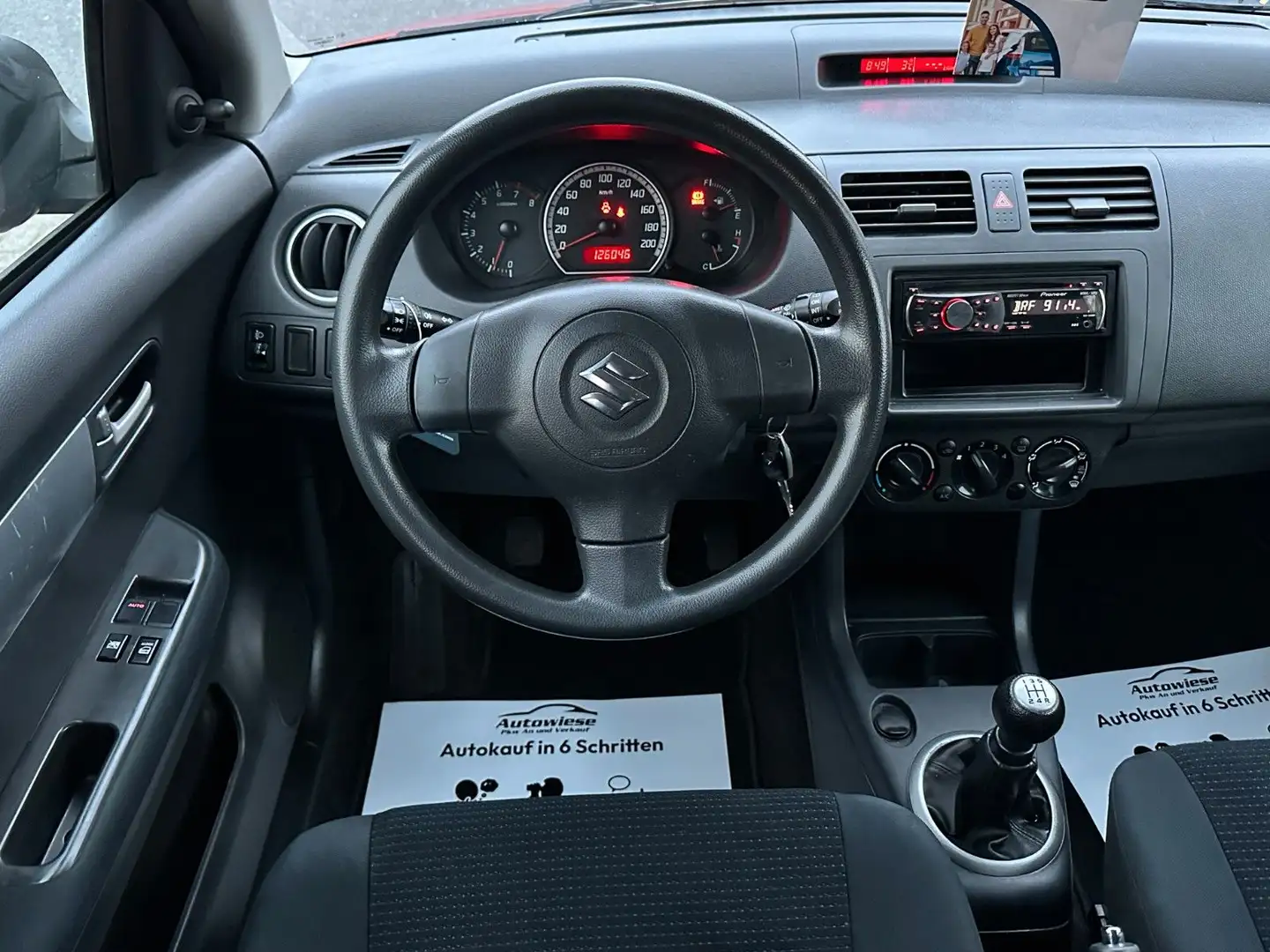 Vehicle image, number 13