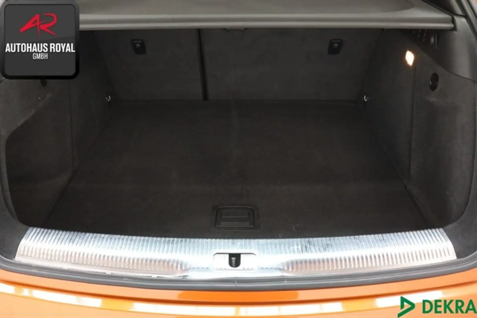 Vehicle image, number 9