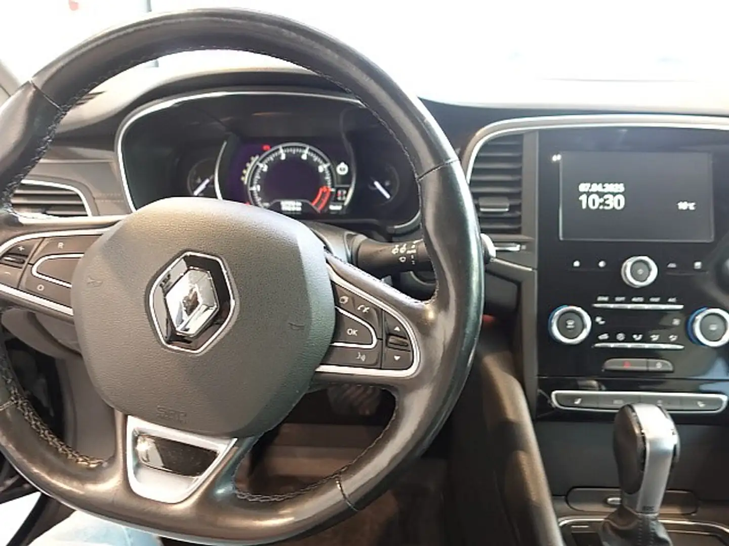 Vehicle image, number 8