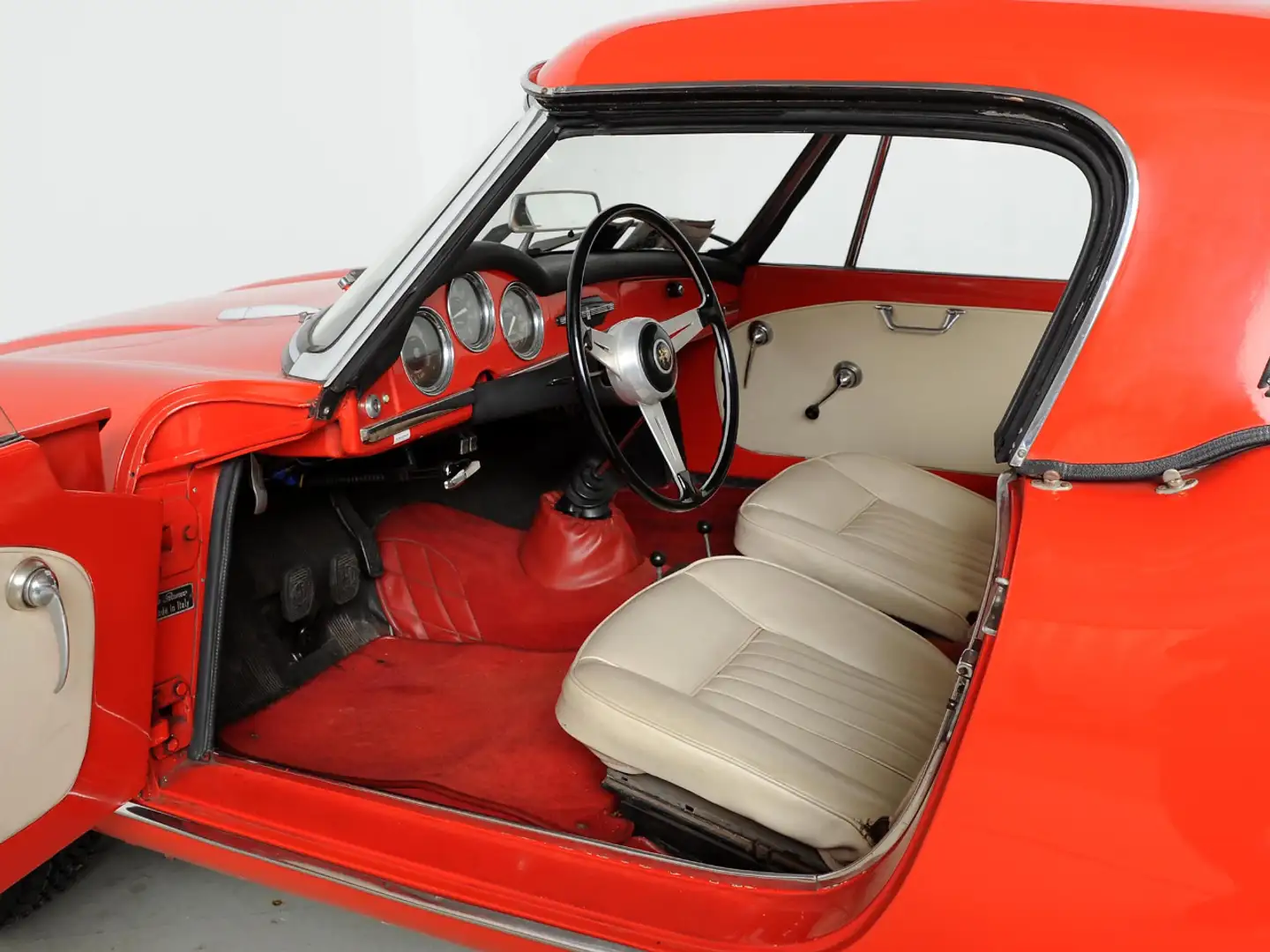 Vehicle image, number 12