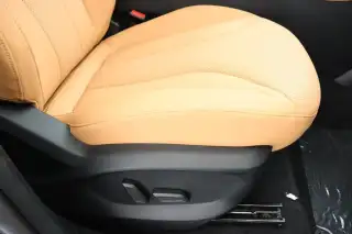 Vehicle image thumbnail, number 14