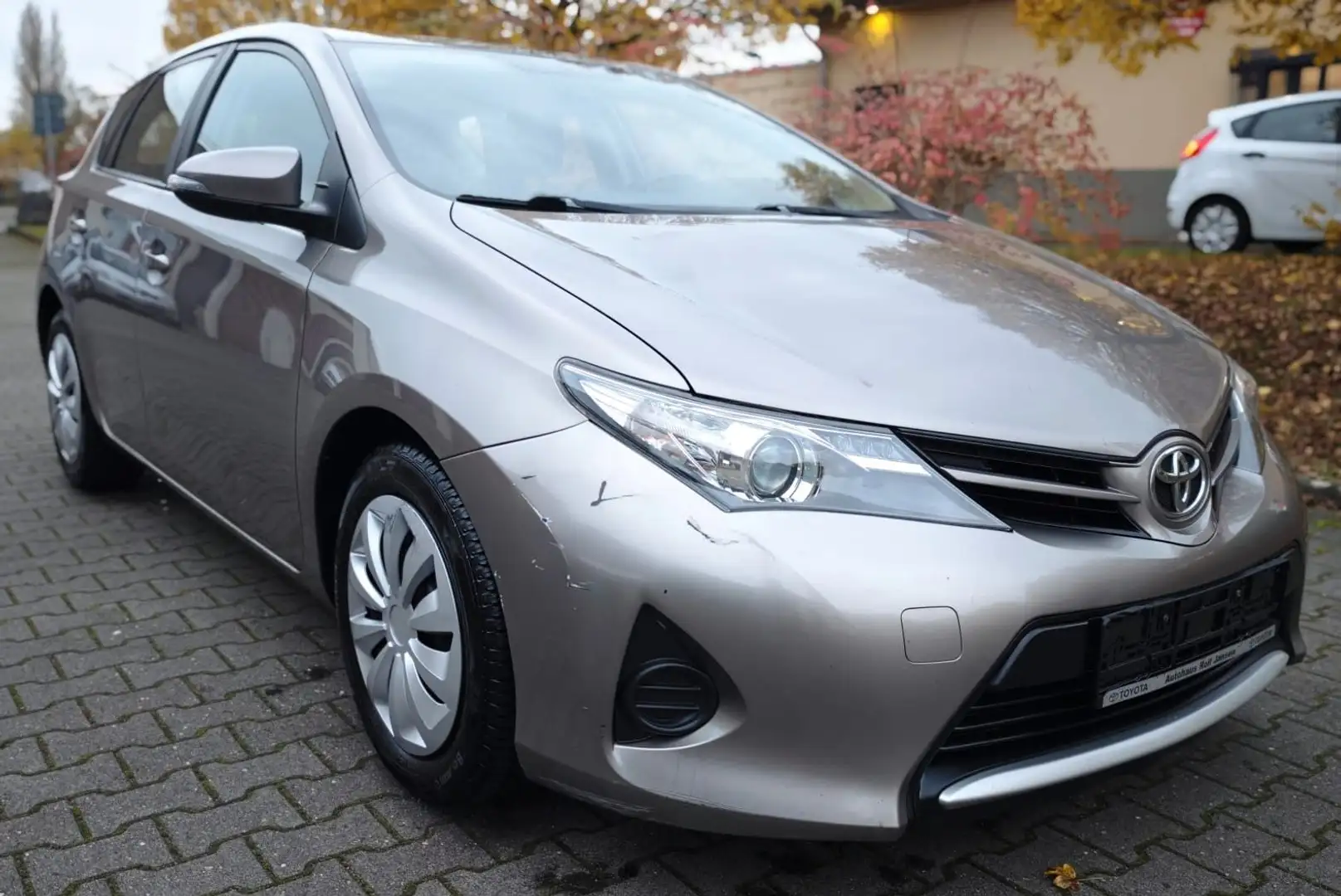 Vehicle image, number 3