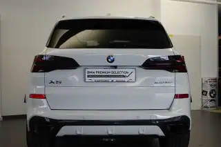 Vehicle image thumbnail, number 4