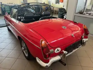 Vehicle image thumbnail, number 3