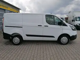 Vehicle image thumbnail, number 5