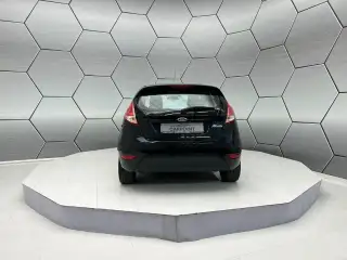 Vehicle image thumbnail, number 4