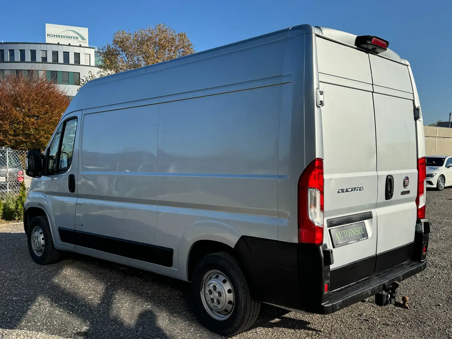 Vehicle image, number 4