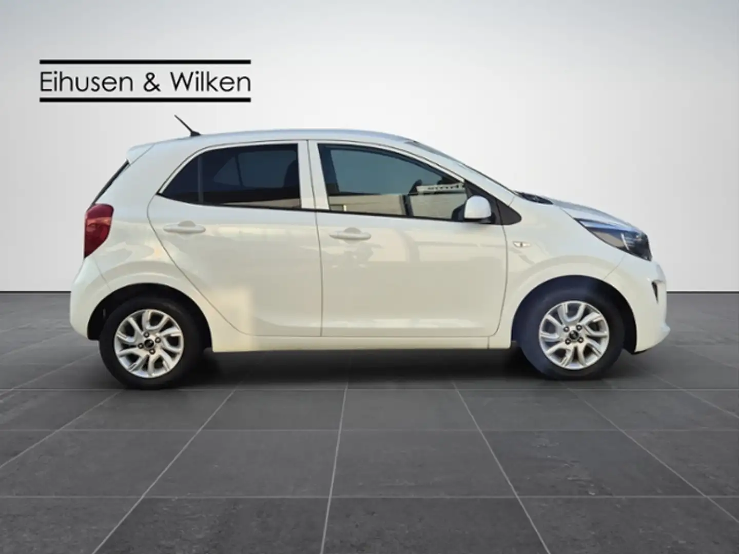 Vehicle image, number 7