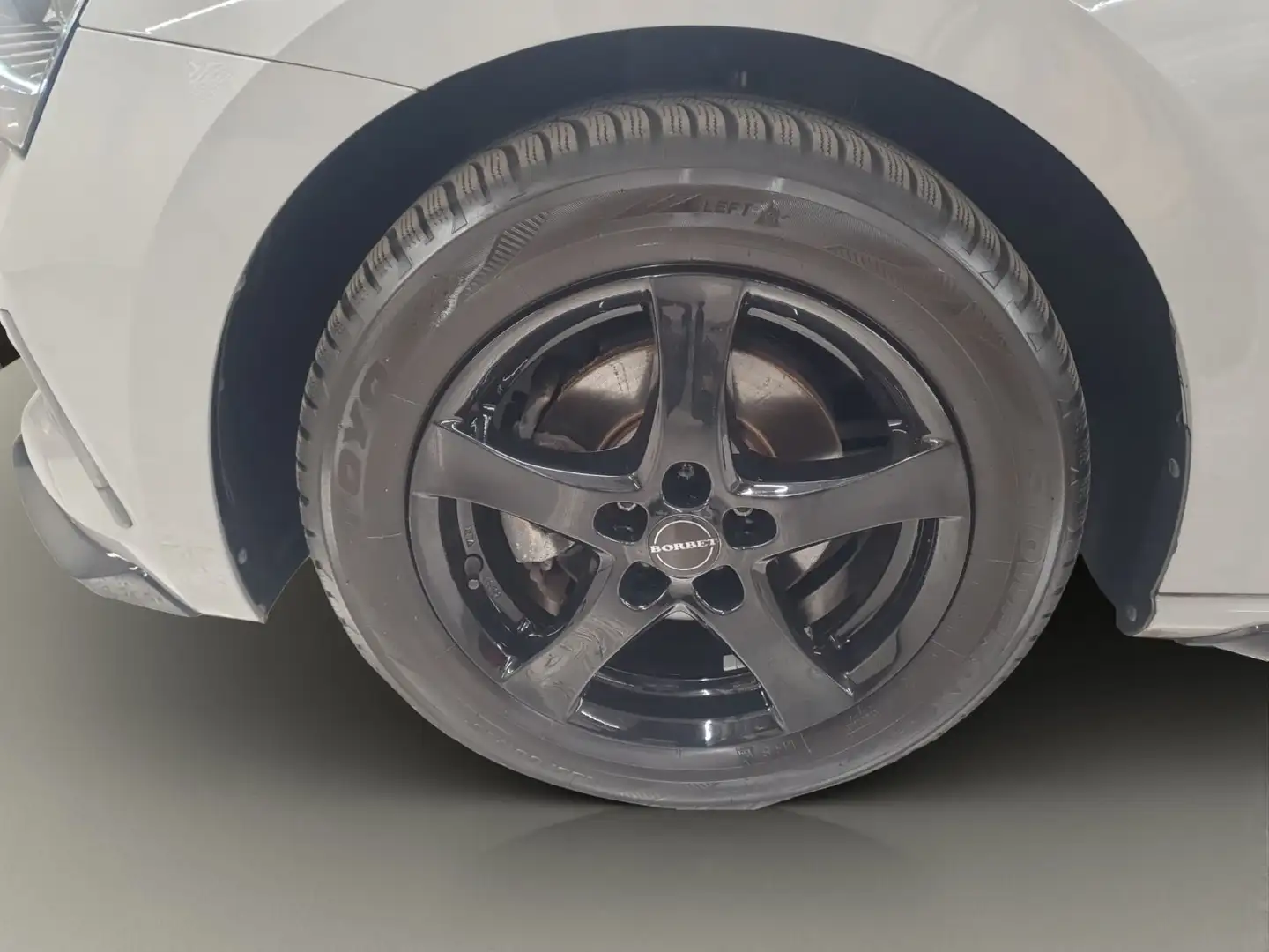 Vehicle image, number 20