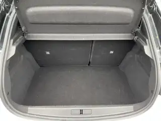 Vehicle image thumbnail, number 4