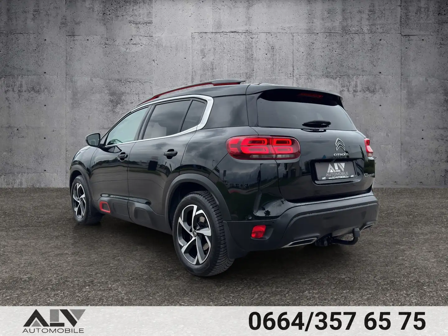 Vehicle image, number 3
